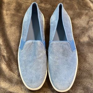 Vince blue sneaker Sz 9.5